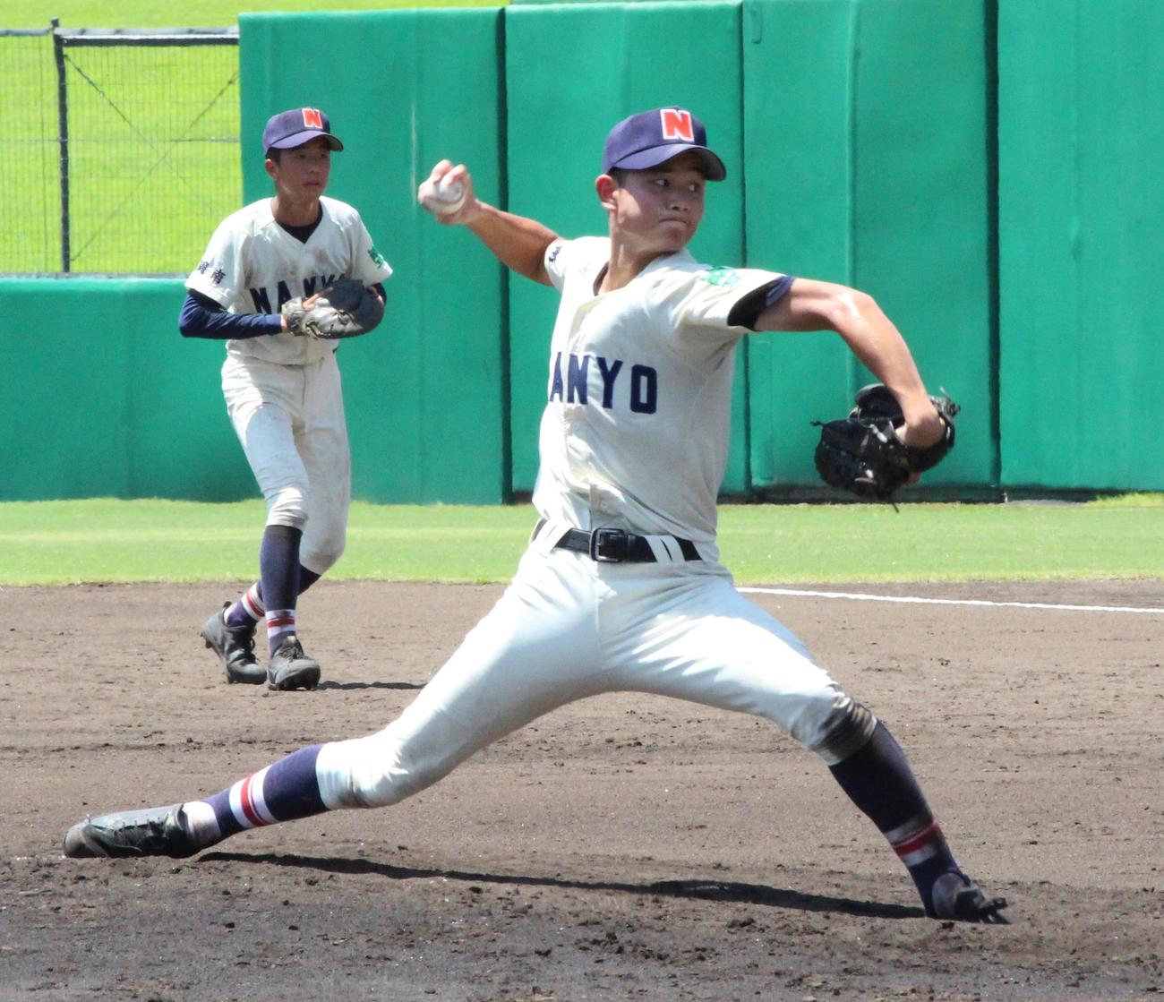 下関国際対南陽工　3失点完投で勝利に貢献した南陽工・阿部（撮影・菊川光一）