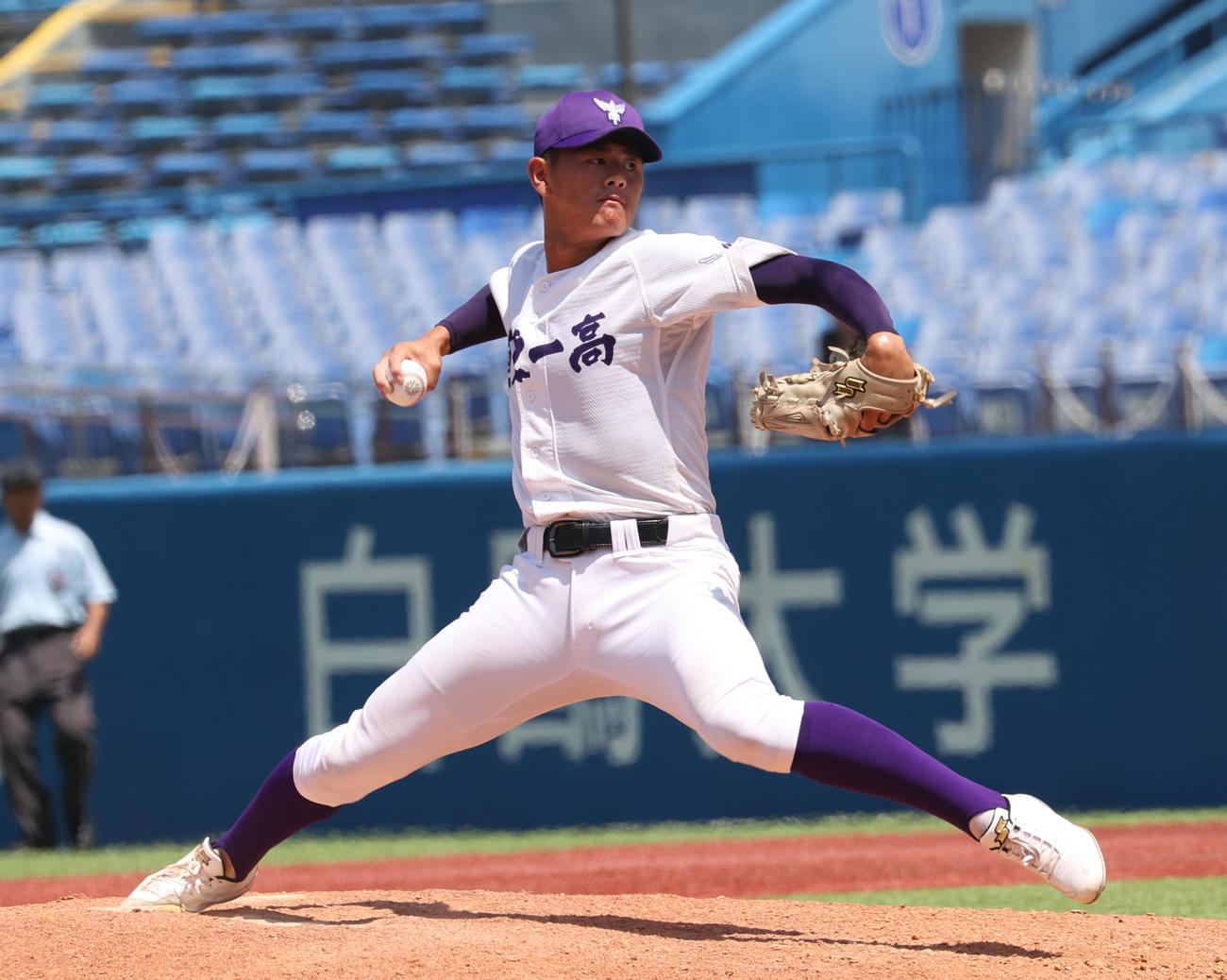 関東第一対帝京　6回から登板した関東第一・坂井遼（撮影・柴田隆二）