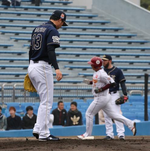【画像・写真】オリ佐藤峻＆山崎福に辛口評価　酒井コーチ「気持ち逃げている」