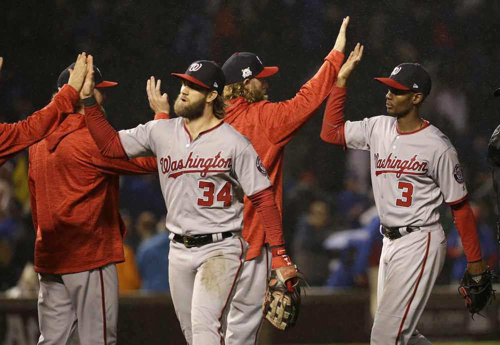 【画像・写真】ナショナルズ　完封勝利でシリーズタイ　志願登板ストラスバーグが７回12Ｋ零封