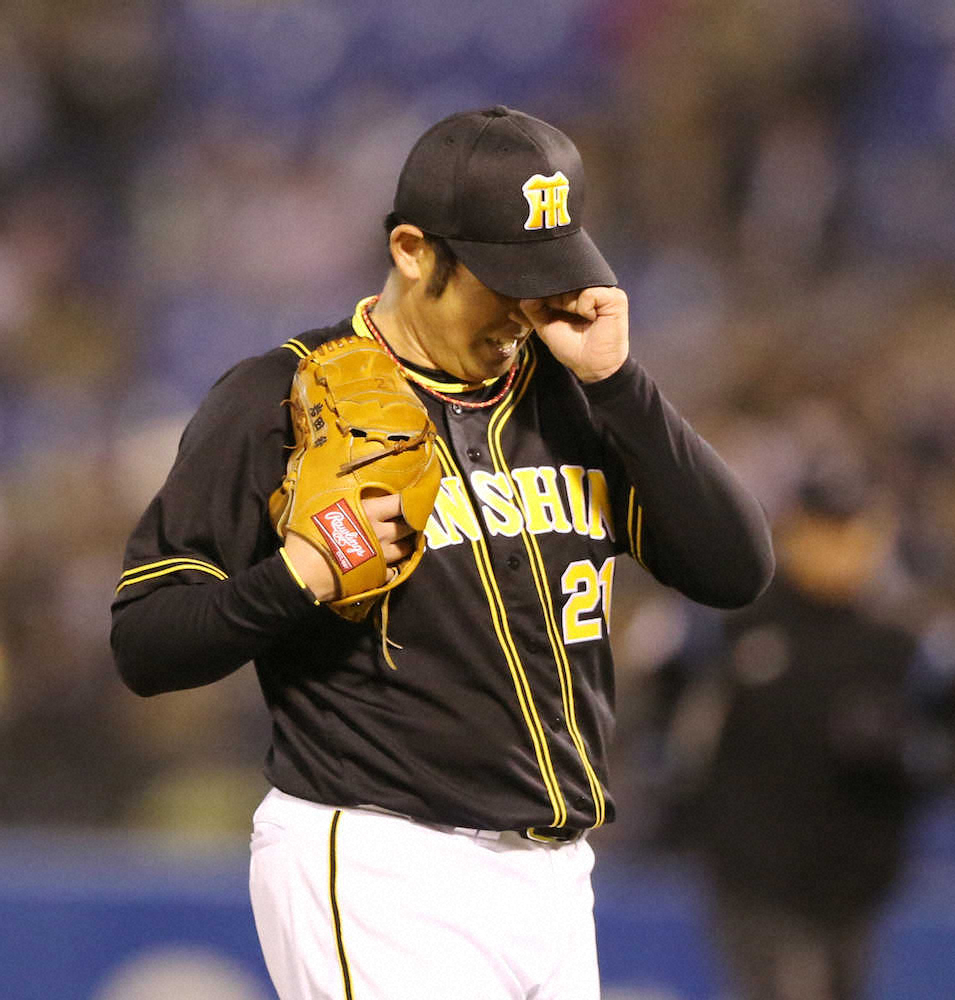 【画像・写真】阪神　35歳岩田が1402日ぶり完投勝利　5アーチの打線に感謝「うわぁ、うわぁって何回言わすねん！」