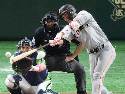 【画像・写真】巨人・坂本勇　セ界新36試合連続出塁　初回中前打で達成、金本超え