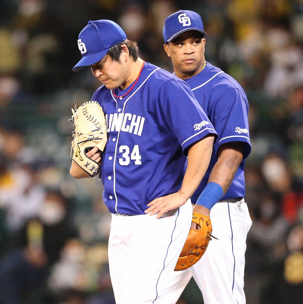 【画像・写真】中日がミスで接戦落とす　8回から救援の福が1イニング2失策