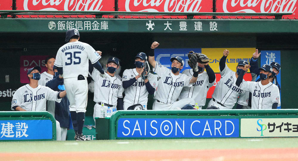 【画像・写真】西武・若林がうれしいプロ初アーチ　新人3選手が本塁打を放つのは1981年以来40年ぶり
