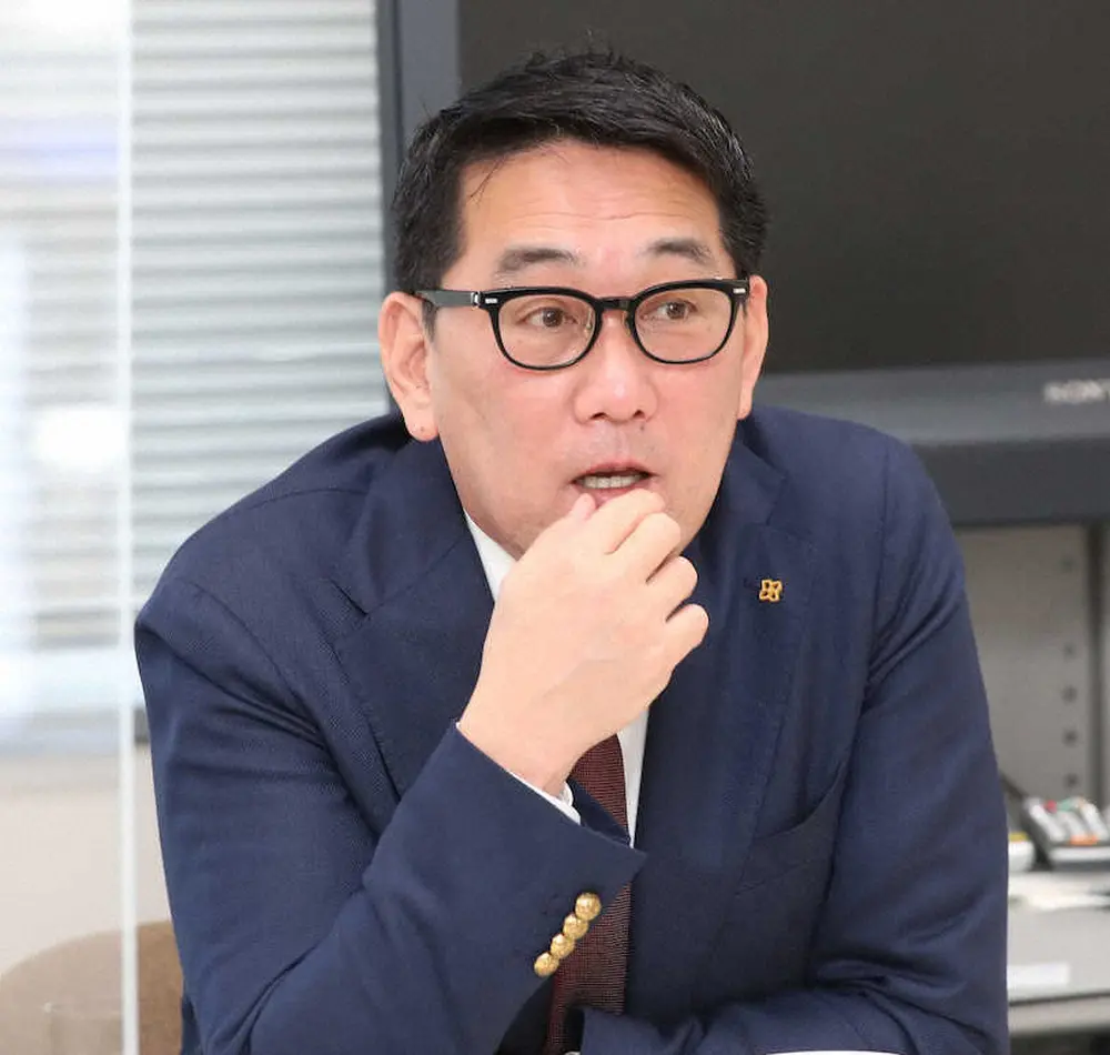 【画像・写真】野村謙二郎氏　勝敗の行方を決めた8回、右打者に左腕の森浦起用　人材不足解消は臨機応変に
