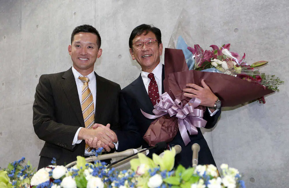 【画像・写真】日本ハム栗山監督「全力で走ってきた」　杉谷のサプライズ登場にも笑顔　新庄新監督に改めてエール