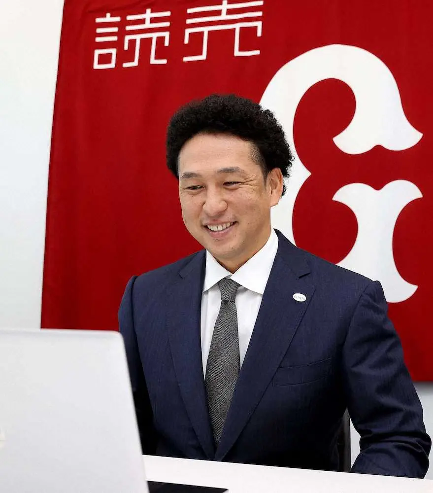 【画像・写真】来季最年長40歳の巨人・中島　目指す2000安打「若い選手と競争しながらやっていきたい」