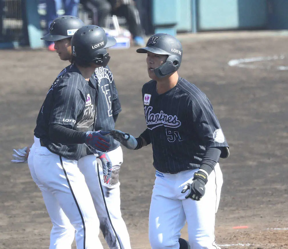 【画像・写真】ロッテ・山口4番アピールの特大3ラン　本塁打数では「絶対に負けたくない」安田をライバル視