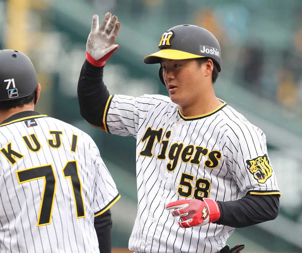 【画像・写真】“衝撃デビュー”阪神・前川に知人から祝福ラッシュ　15日からのソフトバンク戦へ「濃い一打席一打席を」