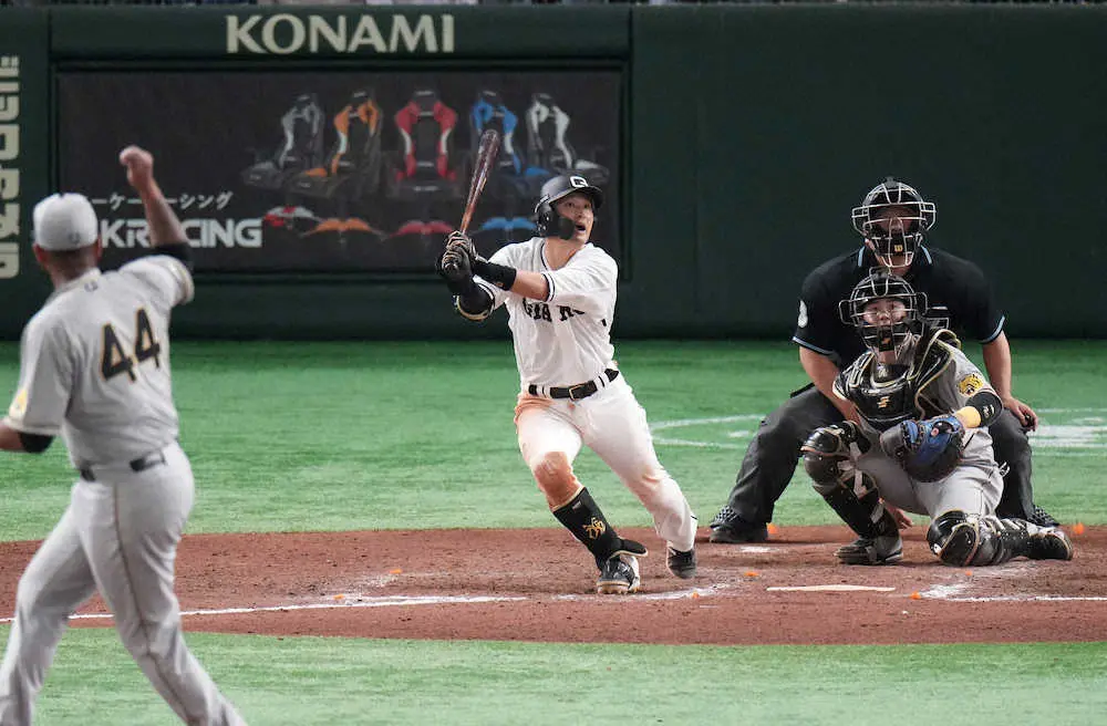 【画像・写真】巨人・吉川　1番定着！3安打3打点2盗塁でチームの連勝に貢献