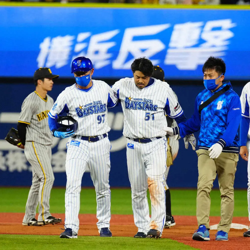 【画像・写真】DeNA、4安打大活躍の宮崎が負傷交代