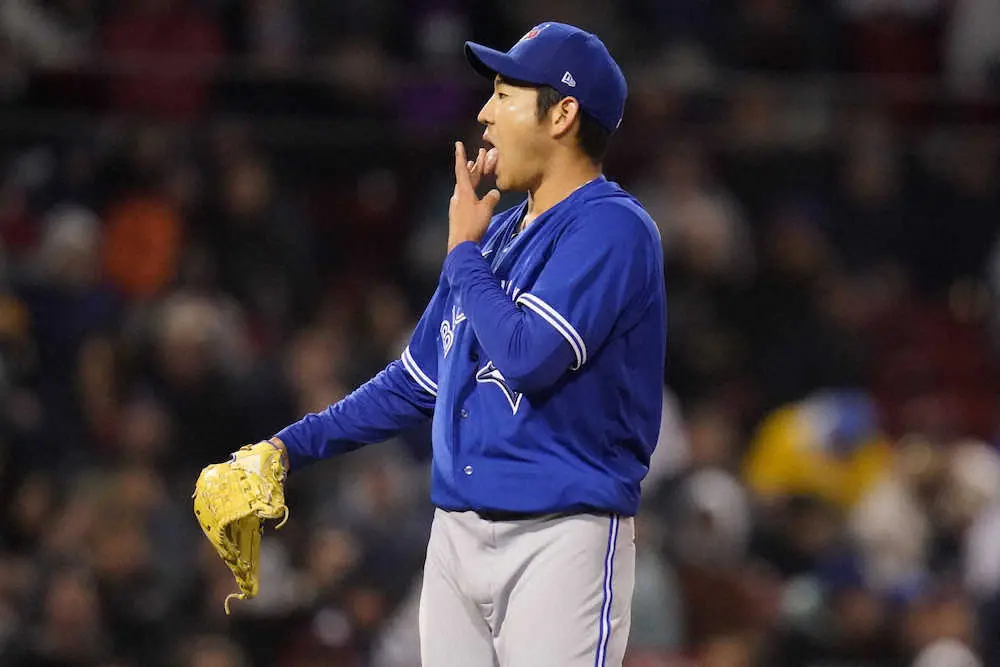 【画像・写真】ブルージェイズ・雄星　口元に左手で四球判定、5回1失点も今季初勝利逃す