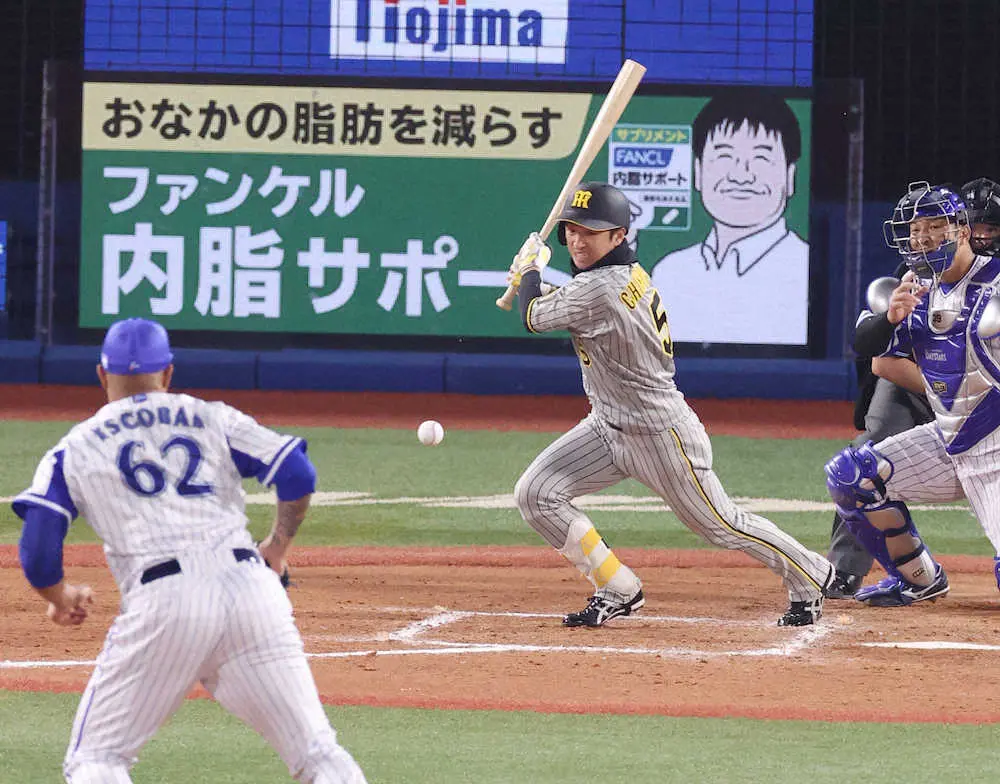 【画像・写真】【内田雅也の追球】「下駄箱」に対応した阪神・小川とDeNA・ソト