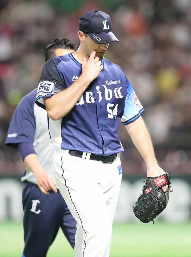 【画像・写真】西武・スミス　右脇上部違和感で緊急降板「不本意な形で申し訳ない」