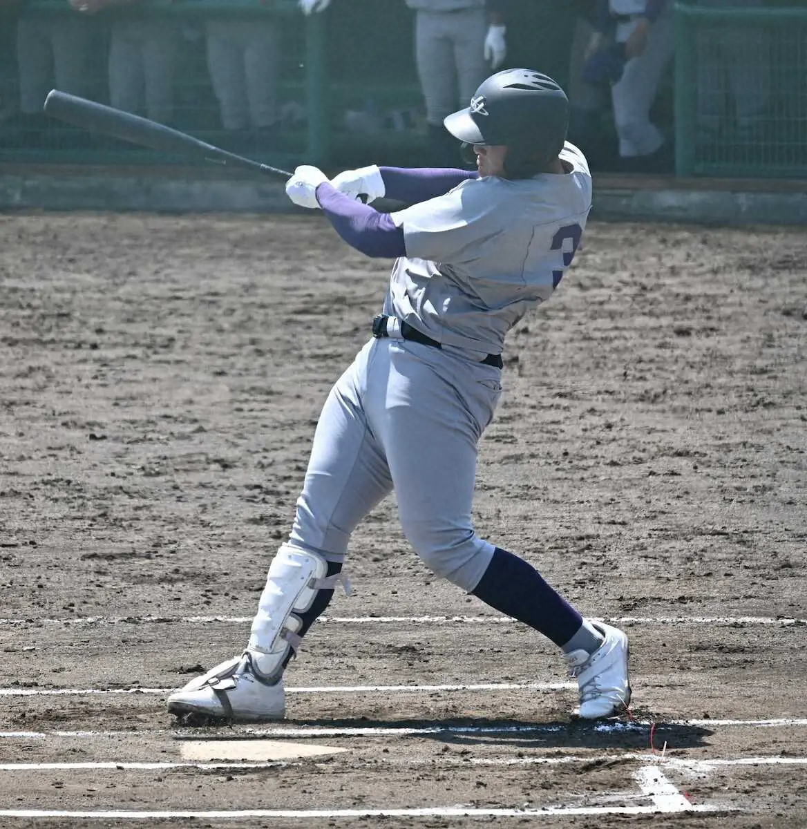 【画像・写真】花巻東・佐々木麟太郎「3番・一塁」で先発出場　第1打席は右前先制打で今季公式戦初安打記録