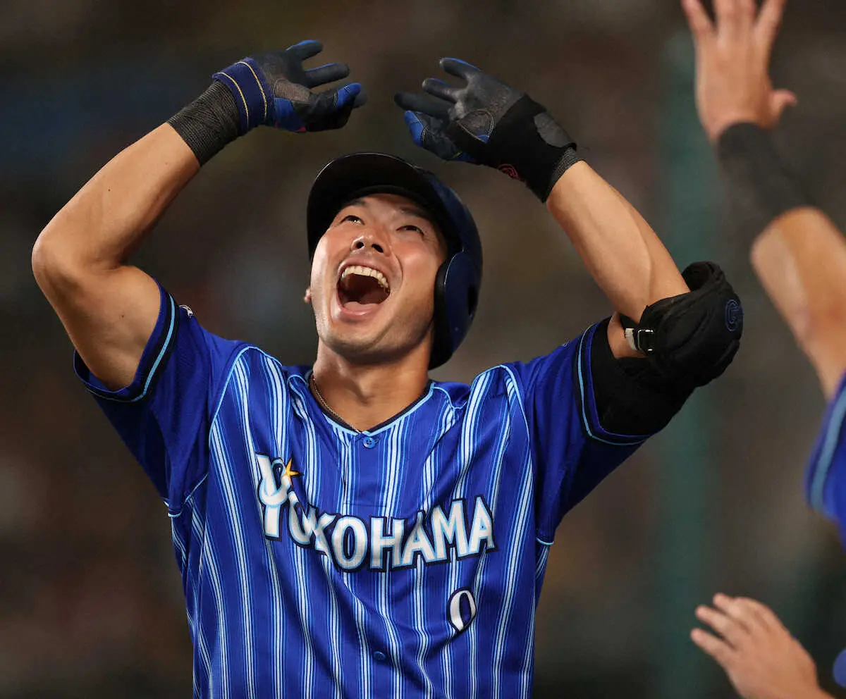 【画像・写真】DeNA・大田　球団初の9回代打弾「1―0」勝利に「代打で本塁打を打つのは難しい。驚いている」