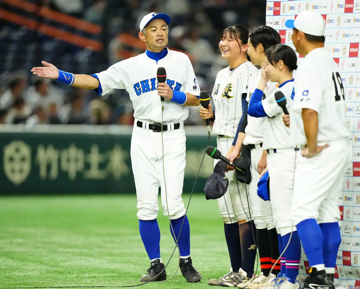 【画像・写真】イチロー氏「めちゃうれしかった」VS高校女子3年目で初安打「僕プロでそこそこ打って…」に東京D大爆笑