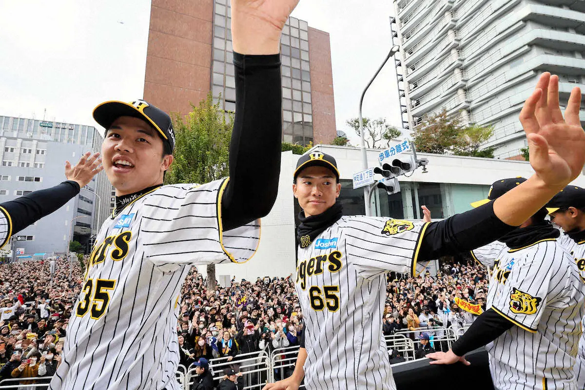【画像・写真】【阪神Vパレード】湯浅「人がやばい……凄く楽しめたし、ありがたい」