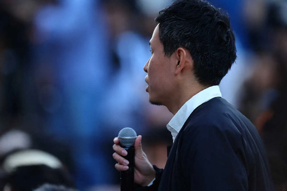 【画像・写真】大谷担当・柳原記者　巨大会見で「デコピン」質問　300人中14人“争奪戦”制した