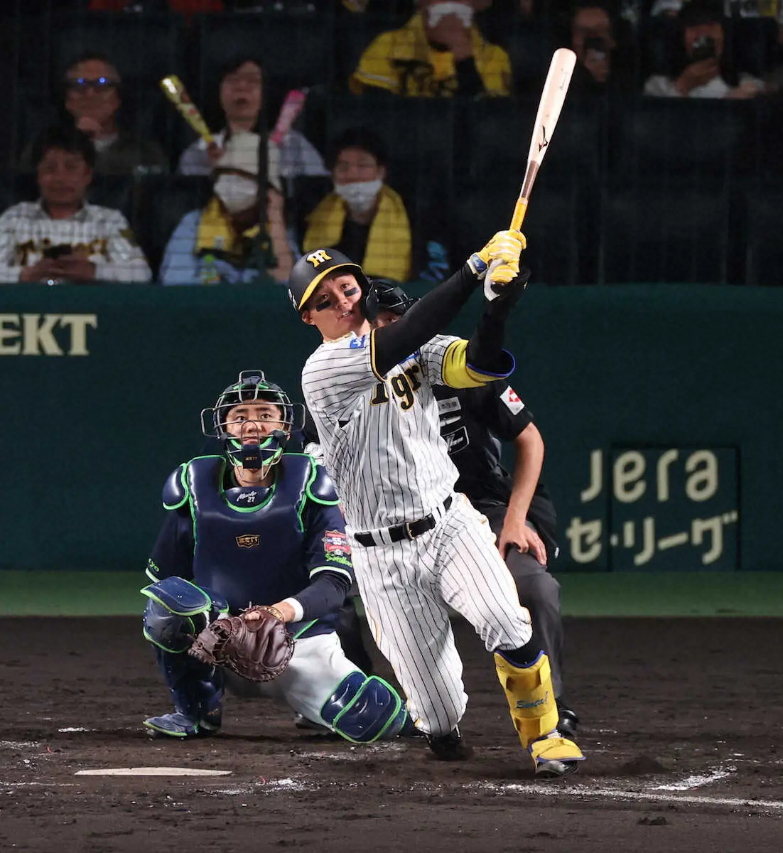 【画像・写真】阪神・森下　「家族連れが多くいる中で、いいところは見せられたかな」　GWこどもまつり初日に豪快弾