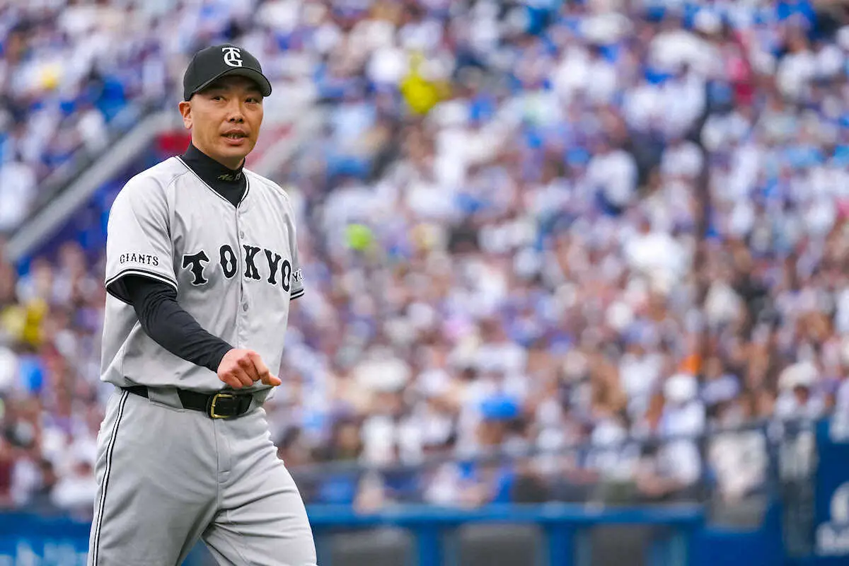 【画像・写真】巨人・阿部監督が執念継投　前夜打たれた高梨、船迫が見事な投球「みんなでつないでいこうと」