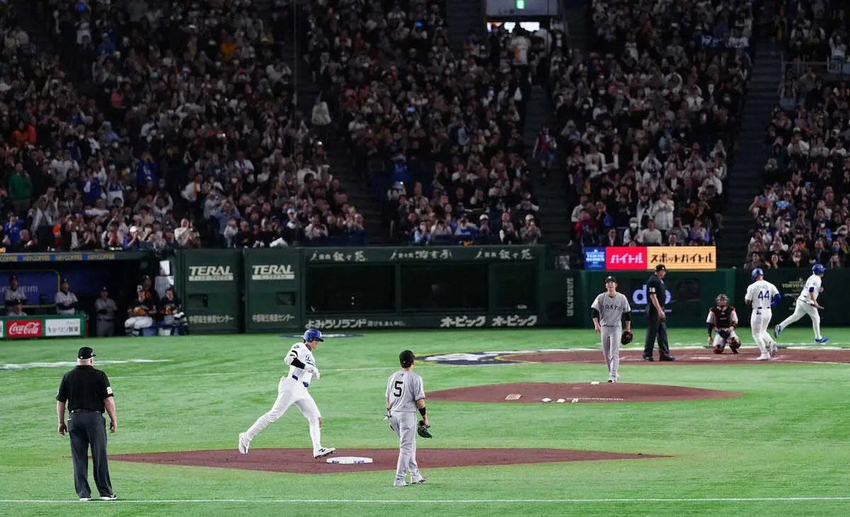 【画像・写真】ドジャース　1イニング3発！コンフォート＆大谷＆T・ヘルナンデス　ヒマワリの種シャワーも舞う
