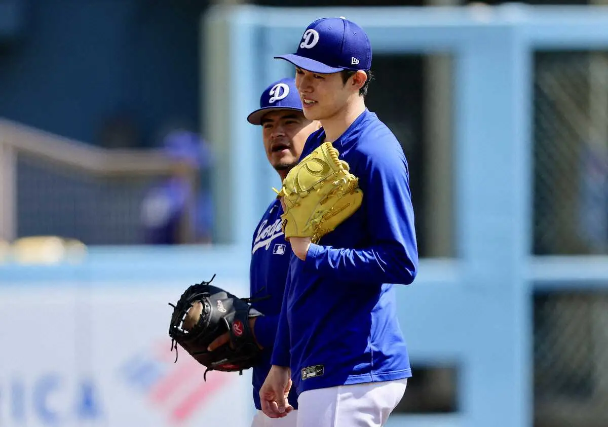 【画像・写真】ドジャース・佐々木朗希　軌道確認用の色入りボールで3日連続のキャッチボール