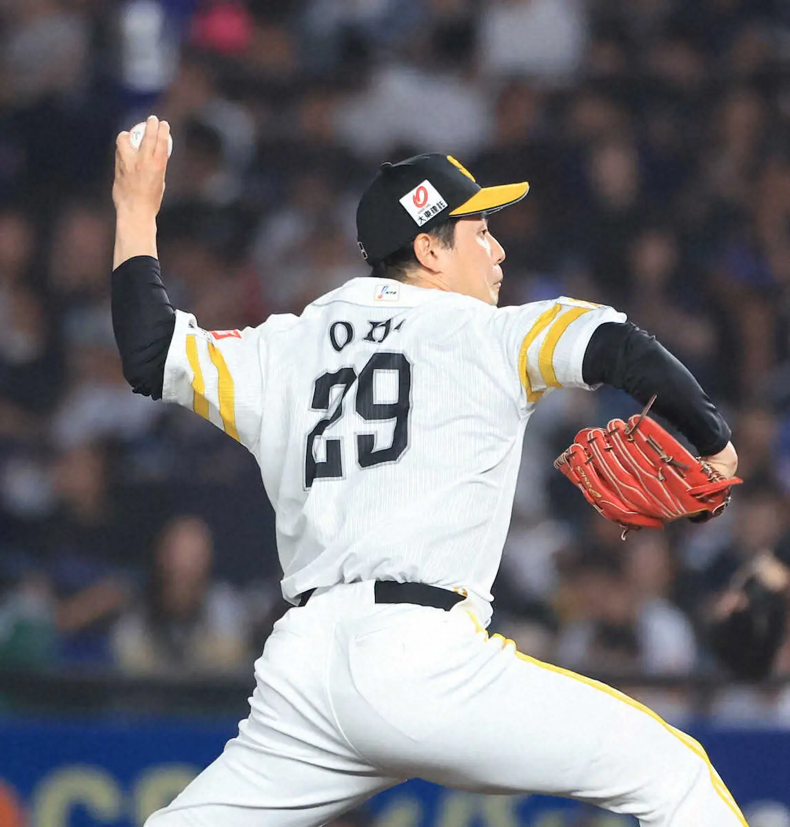 【画像・写真】＜ロ・ソ（15）＞6回途中から登板した大江　（撮影・西川祐介）
