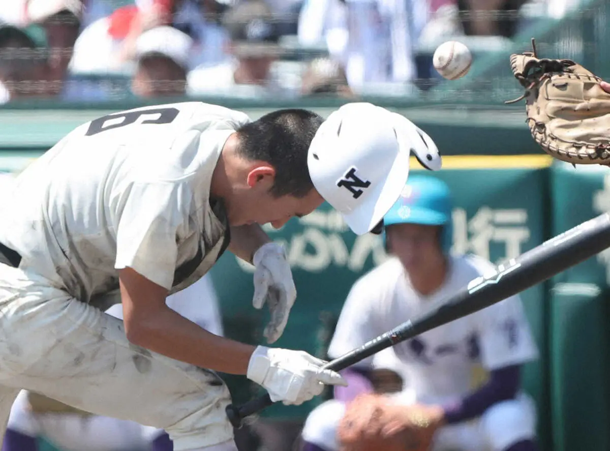 【画像・写真】【甲子園】頭部死球の日大三・松岡は病院へ…守備に就くも整列は加われず　三木監督「申し訳ないことした」