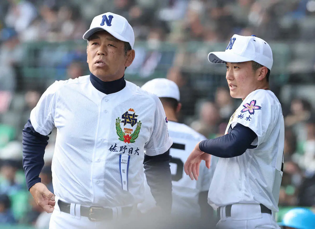 【画像・写真】甲子園に帰ってきた佐野日大・麦倉監督　0―2の敗戦に「違った形で夏に来て勝負したい」