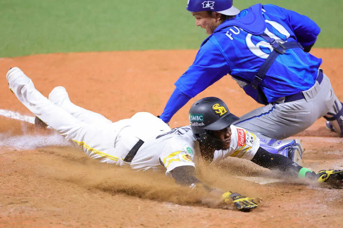 【画像・写真】【日本シリーズ】初戦から3試合連続延長戦は史上初！　9回2死から牧原大が同点の右前適時打