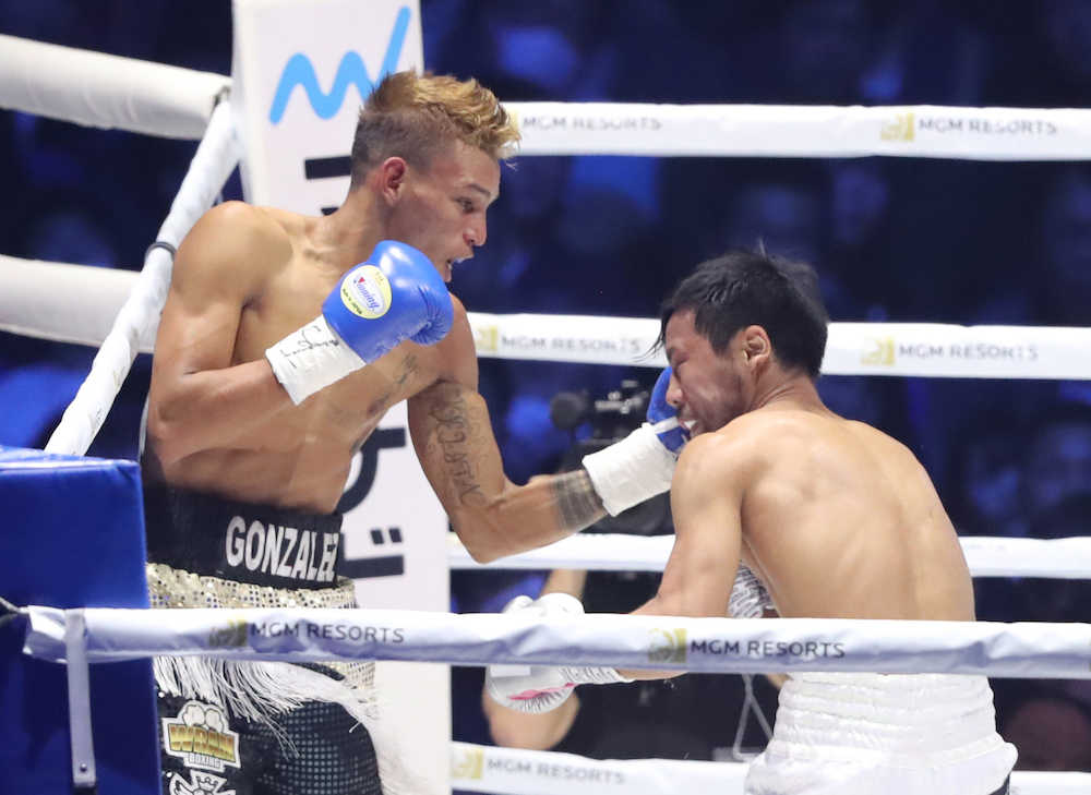 【画像・写真】王座剥奪の比嘉　９回ＴＫＯ負けで初黒星　ロサレスに苦杯、連続試合ＫＯもストップ