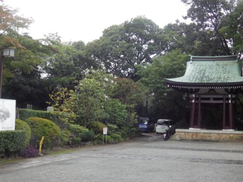 【画像・写真】「一緒にお墓に…」鎧塚氏　なお美さんの遺書尊重、賢崇寺に墓購入へ