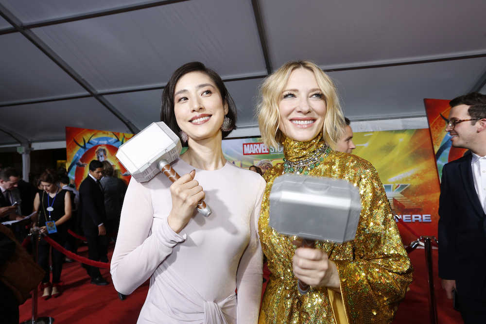 【画像・写真】天海祐希、憧れオスカー女優とＬＡで初対面「本当に感激です」