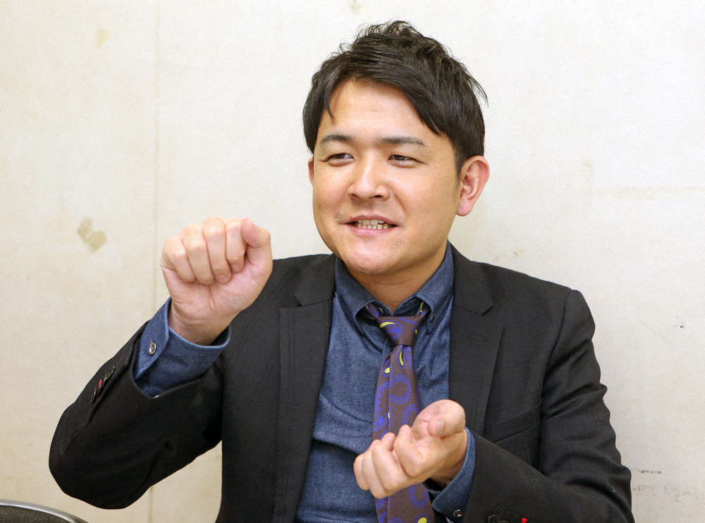 【画像・写真】千鳥ノブ「競馬の負け、奥さんに伝えてる額の4倍くらい」　仲良し佐藤健が暴露