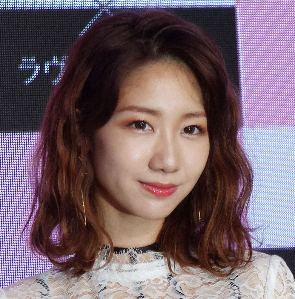 【画像・写真】柏木由紀、爽やかノースリーブワンピに反響「夏色だね」「この色めっちゃ可愛い」