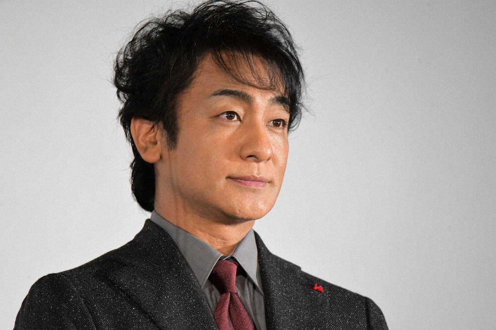 【画像・写真】片岡愛之助“黒崎”ネタにあいさつ「今日はおネエではなくお父さん」　“息子”佐藤大樹の称賛に大テレ