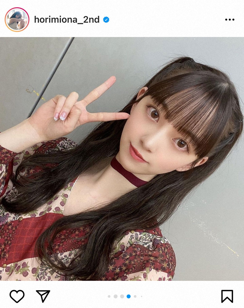 【画像・写真】乃木坂46堀未央奈「FNS歌謡祭」の衣装姿投稿　髪型は「うしろめにして大人っぽく！どうですか？」