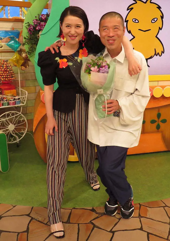 【画像・写真】7月に結婚を発表した（左から）宇都宮まき、「アキナ」山名文和