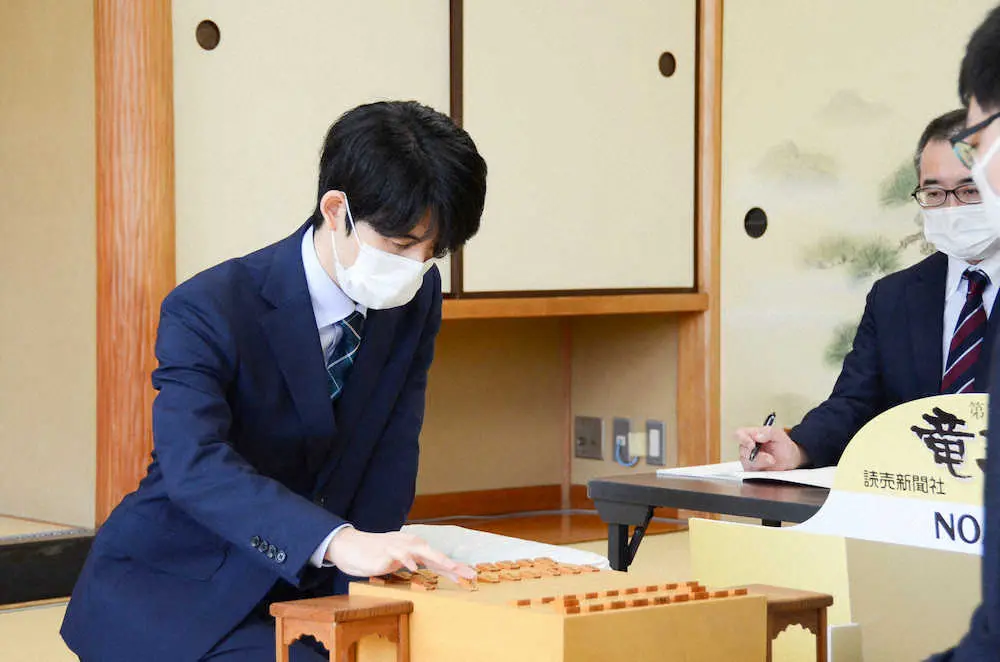 【画像・写真】藤井聡太2冠、竜王初挑戦決定「とても光栄」　豊島竜王とタイトル戦3連続対決へ