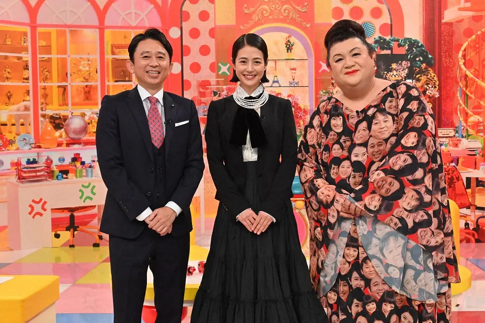 【画像・写真】夏目三久「怒り新党」で芸能界引退　笑顔で別れ　有吉弘行と最後の夫婦共演　番組最後のメールは夏目の感謝