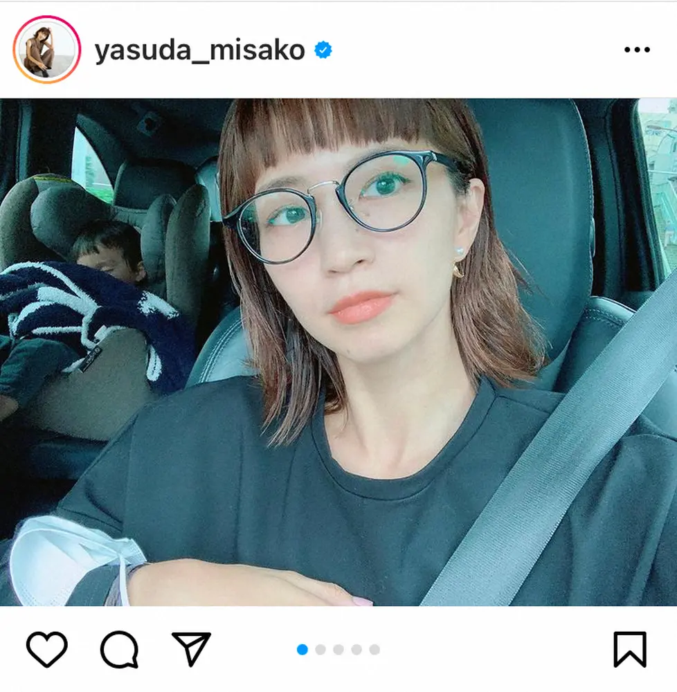 【画像・写真】安田美沙子　オン眉＆ぱっつんの新ヘアのメガネショットに「なんてかわいいママ」「前髪かわいい」