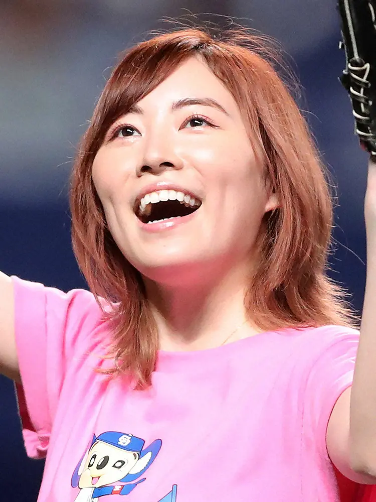 【画像・写真】松井珠理奈　「いつかママ友に」元SKE48石田安奈に出産祝い　赤ちゃん抱く姿に「未来が楽しみ」の声