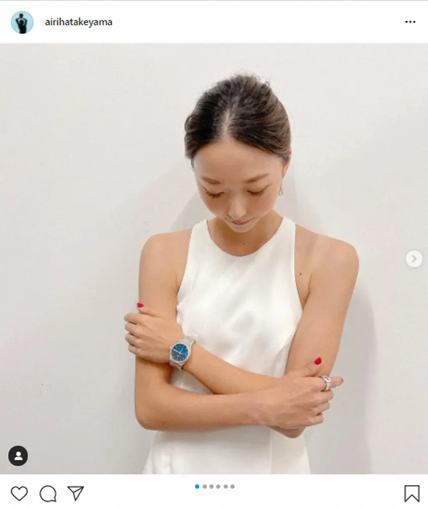 【画像・写真】畠山愛理　スタイル抜群ノースリ純白ワンピ姿　「美し過ぎる立ち姿」「刻が止まった」の声