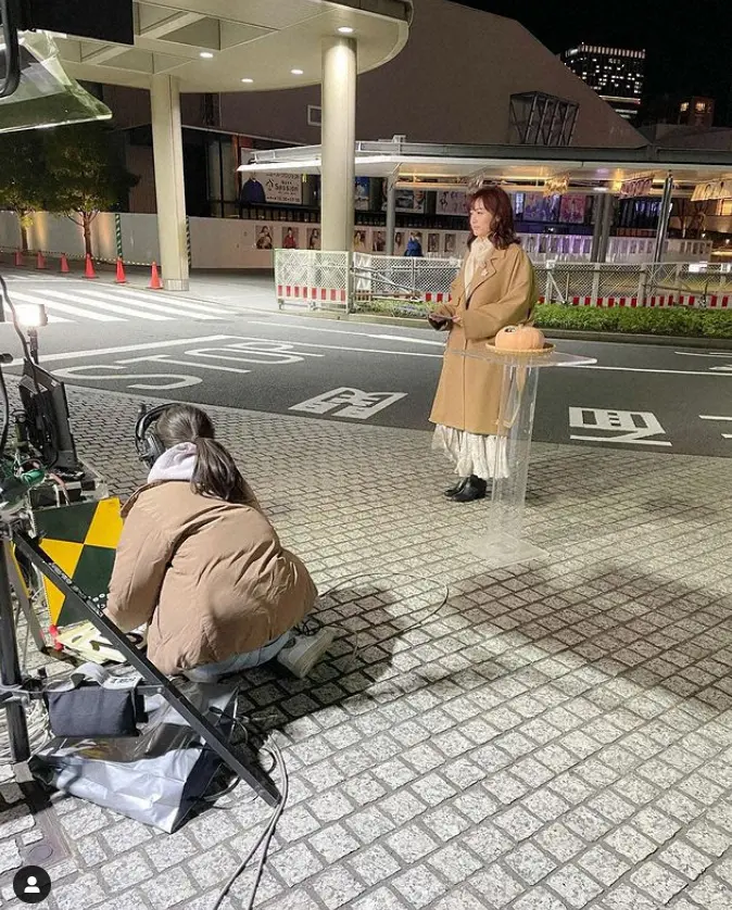 【画像・写真】新井恵理那　“激寒”深夜のお天気コーナーリハ写真公開に「風邪ひかないで」「カイロ必要ですね」