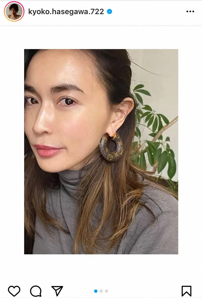【画像・写真】長谷川京子「冬には欠かせない」ヴィトンのイヤリング着けたゴージャスショット　ファン「インパクト！」