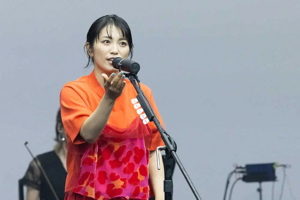 【画像・写真】THE　FIRST　TAKE　初の有観客ライブ　miwa「緊張しました」、静寂空間の2000人魅了