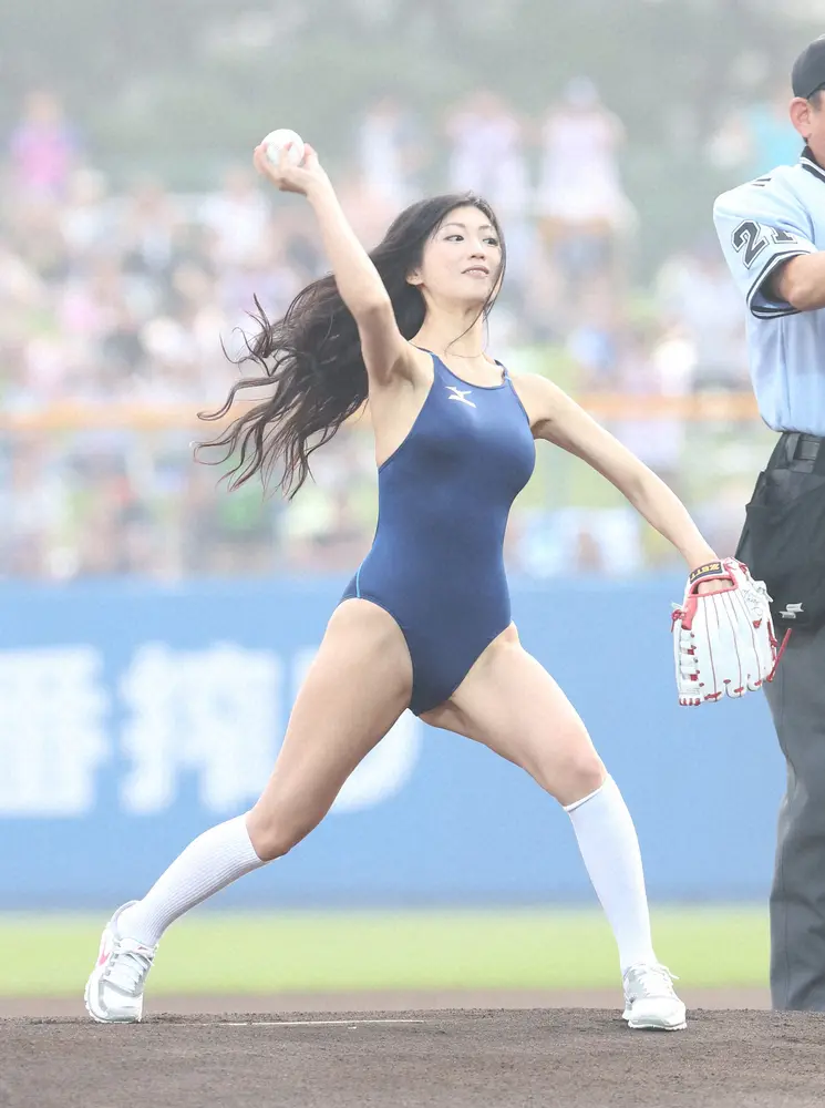 【画像・写真】壇蜜「同じ格好している人、見たことない」　私生活でも独特すぎる水着姿で「誰も話しかけてくれないの」