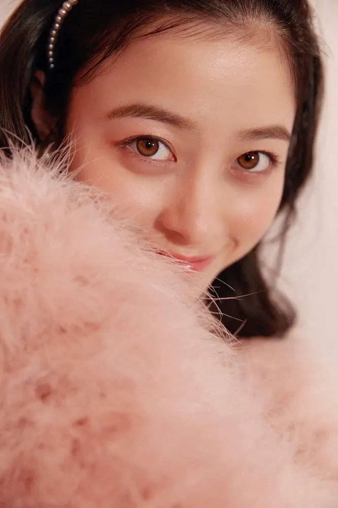 【画像・写真】橋本環奈　デコ出しドアップで「いぇい！」24歳迎えた誕生日を報告