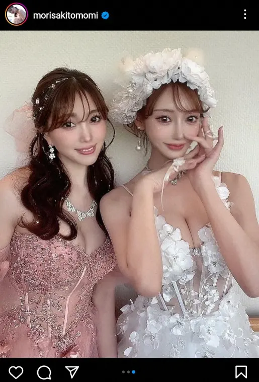 【画像・写真】森咲智美　明日花キララと“最強2ショット”ドレス姿披露に「凄いコラボ」「誰も勝てん！」「蝶と姫」
